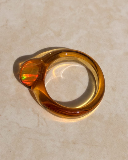 Opal Spherical Dome Ambar · Glasring