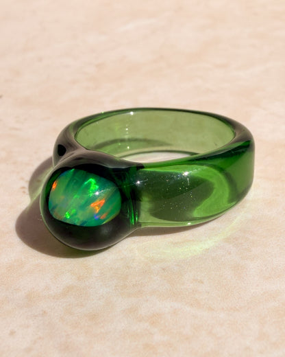 Opal Spherical Dome Green · Glasring