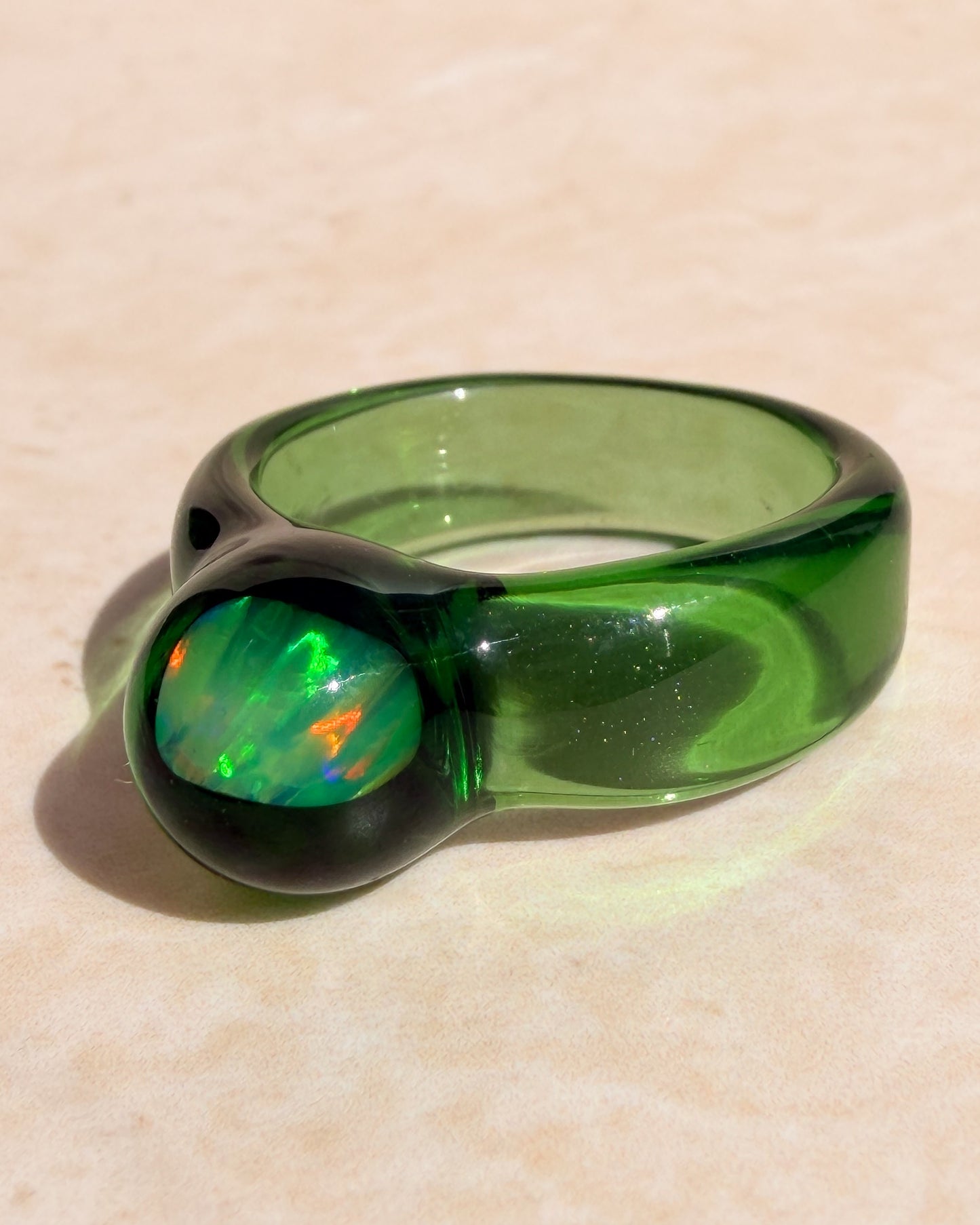 Opal Spherical Dome Green · Glasring