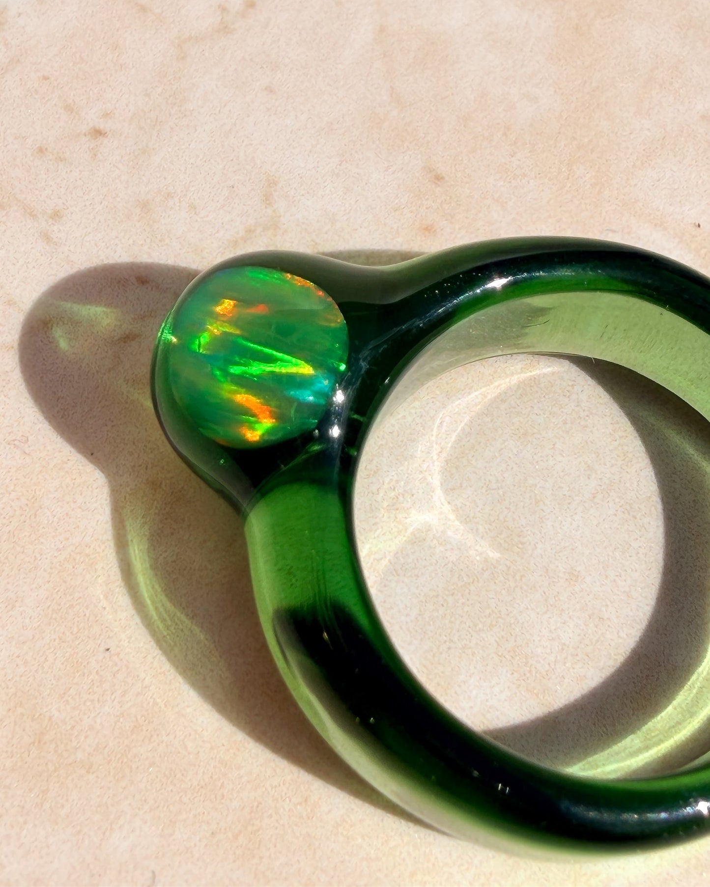 Opal Spherical Dome Green · Glasring